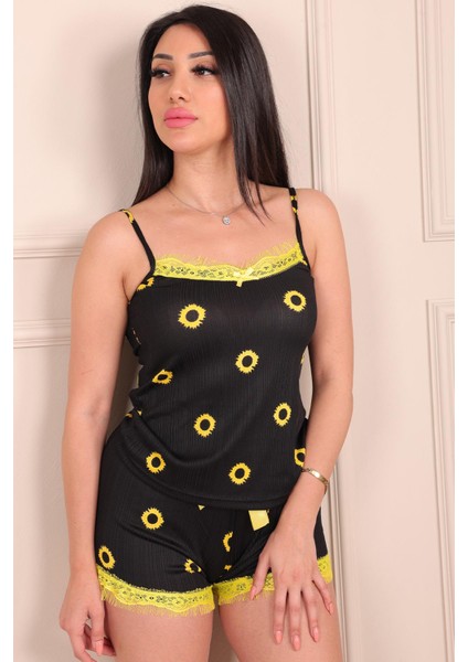 Kadın Ayçiçeği Desenli Şortlu Pegasus Pijama Takım Siyah fırsatları