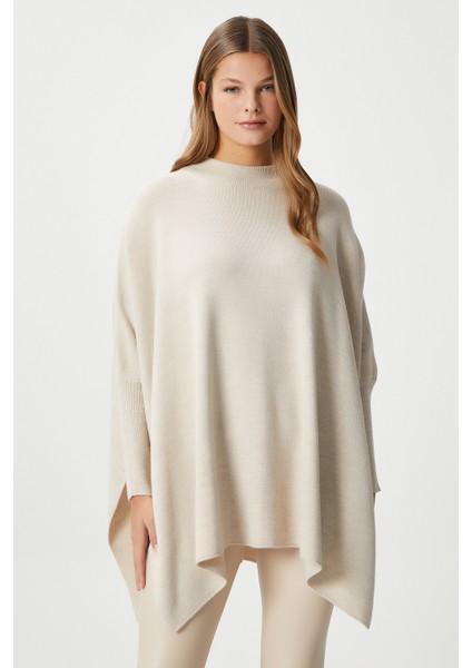 Kadın Zenta Oversize Yan Yırtmaçlı Bej Triko Kazak