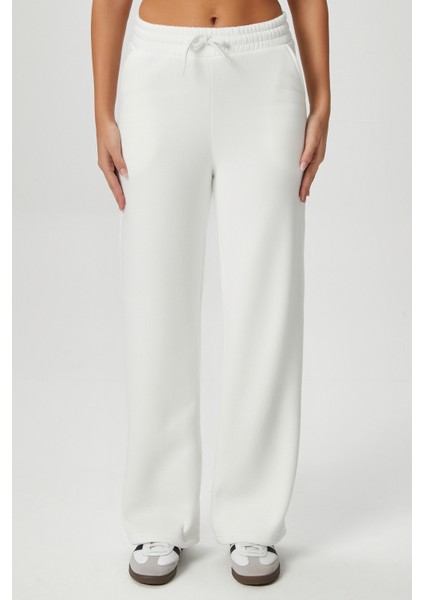 Kadın Leo Içi Polarlı Tok Doku Düz Kesim Kalın Beyaz Eşofman Altı modelleri