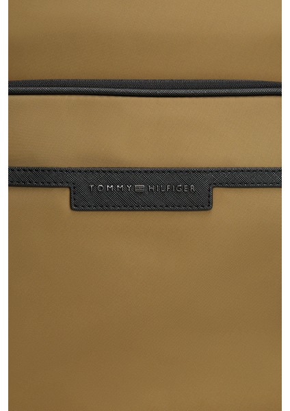 Ayarlanabilir Askılı Logolu Sırt Çantası Erkek Sırt Çantası AM0AM13464 Gx4 fırsatları