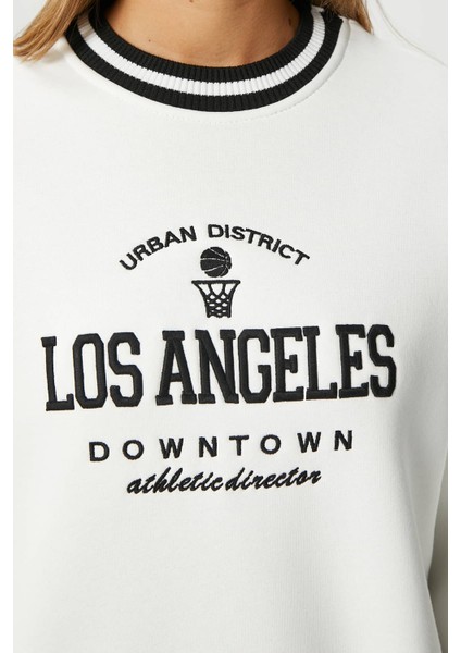 Kadın Nakışlı Los Angeles Içi Polarlı Ekru Oversize Sweatshirt indirimleri