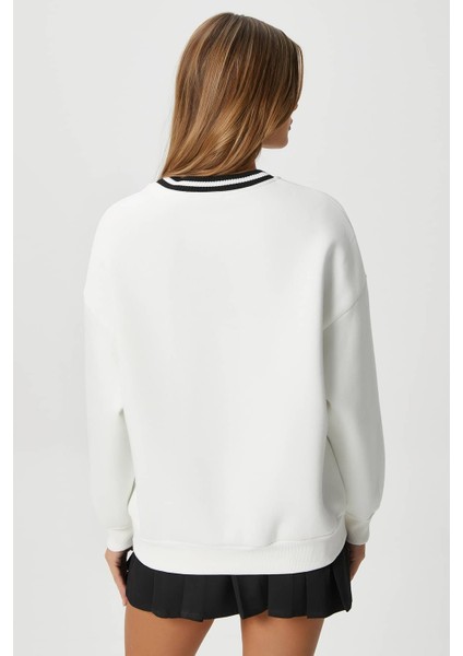 Kadın Nakışlı Los Angeles Içi Polarlı Ekru Oversize Sweatshirt