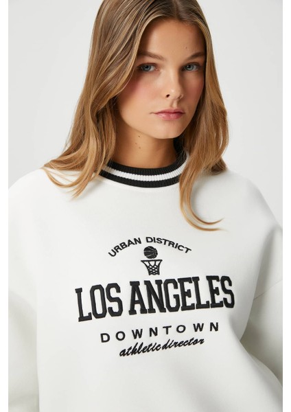 Kadın Nakışlı Los Angeles Içi Polarlı Ekru Oversize Sweatshirt