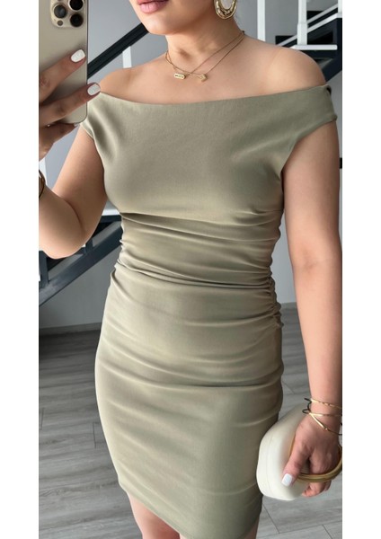 Çağla Yeşili Büzgülü Mini Elbise fırsatları