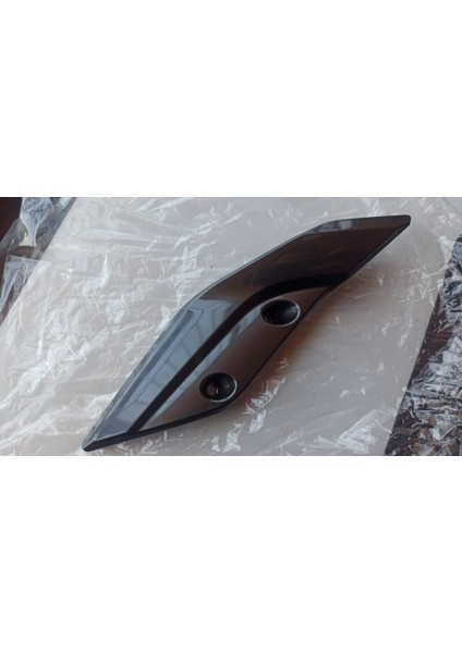 2PP-26145-00 Yamaha MT09 FJ09 Tracer Sap Üst Kapak Paneli Sağ Yamaha Oem Üst Kulp Kapağı | 2PP-26145-00 indirimleri