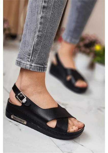 Utari Kadın Ortopedik Şık Konfor Modeli Anatomik Taban Topuklu Günlük Outdoor Sandalet modelleri