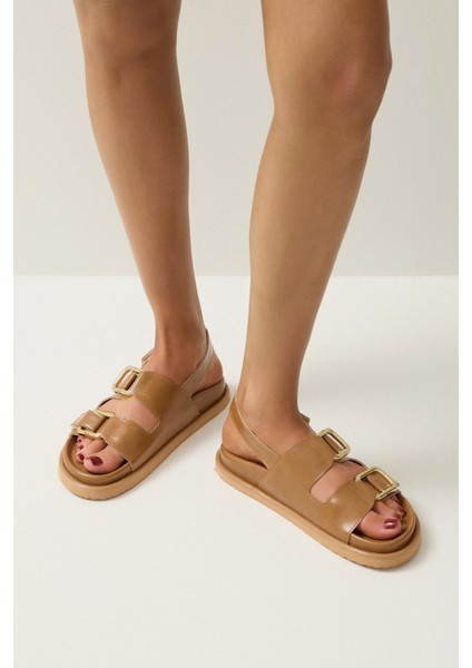 Sandalet 2506 - Gold Tokalı Çift Bantlı Karamel Kadın Sandalet