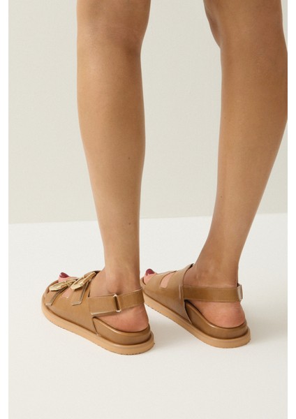 Sandalet 2506 - Gold Tokalı Çift Bantlı Karamel Kadın Sandalet fiyatları