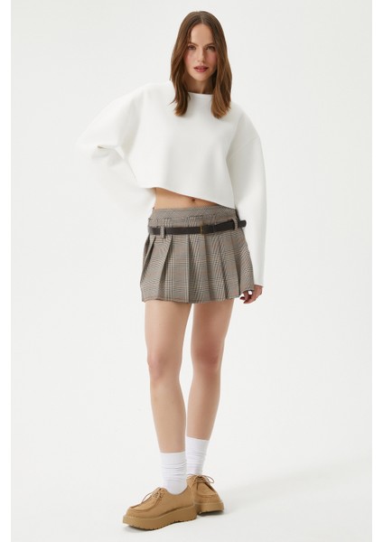 Kadın Vegas Ekru Şardonlu Crop Sweatshirt modelleri