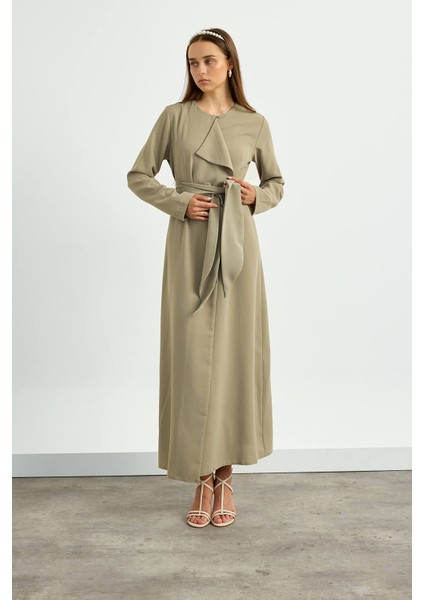 Haki Yaka Detaylı Kuşaklı Elbise fırsatları