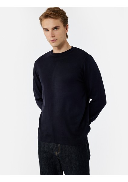 Uzun Kollu Bisiklet Yaka Basic Triko Kazak