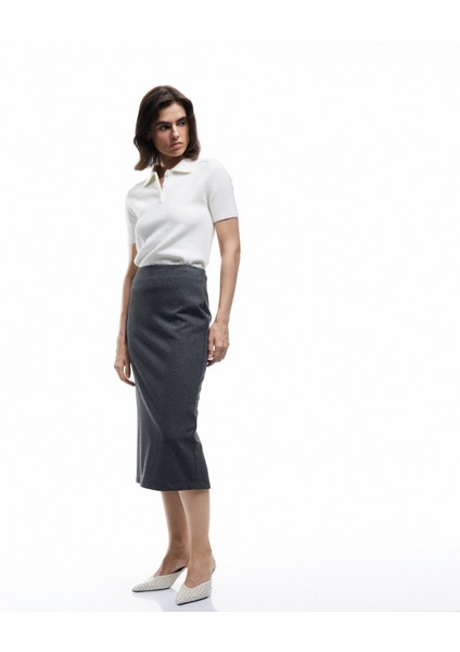 Parıltılı Metalik Iplik Detaylı Slim Fit Yırtmaç Detaylı Midi Boy Kalem Etek modelleri