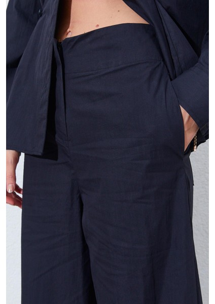 Kadın Siyah Geniş Double Boru Paça Pantolon fırsatları