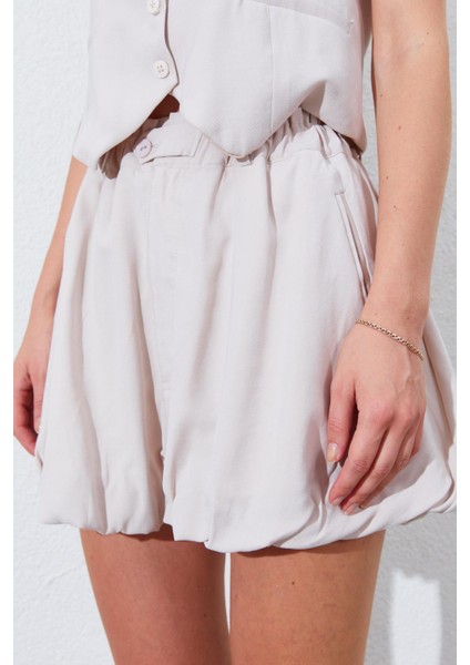 Kadın Açık Bej Beli Lastikli Stoplu Bolon Şort Etek fırsatları