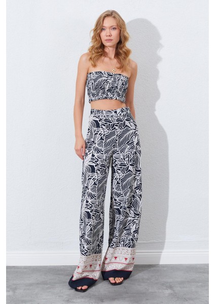 Kadın Siyah Croplu-Palozzo Pantolonlu Desenli Takım