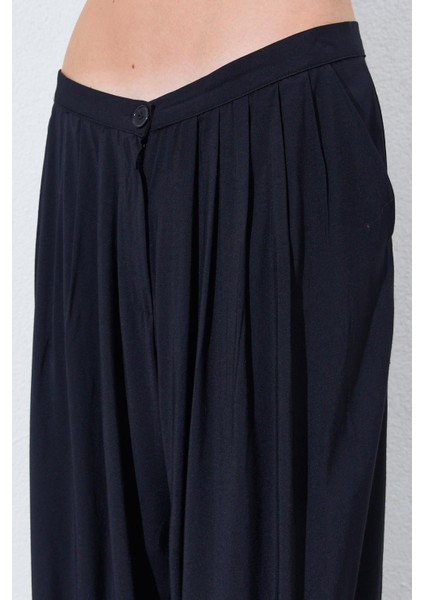 Kadın Siyah Pileli Palozzo Pantolon fırsatları