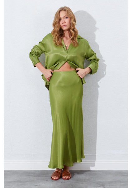 Kadın Yağ Yeşili Saten Uzun Etek