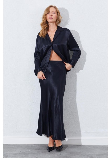 Kadın Siyah Saten Uzun Etek