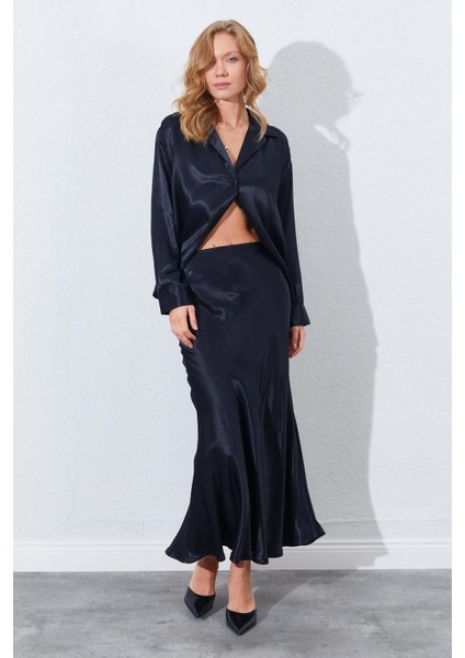 Kadın Siyah Saten Uzun Etek indirimleri