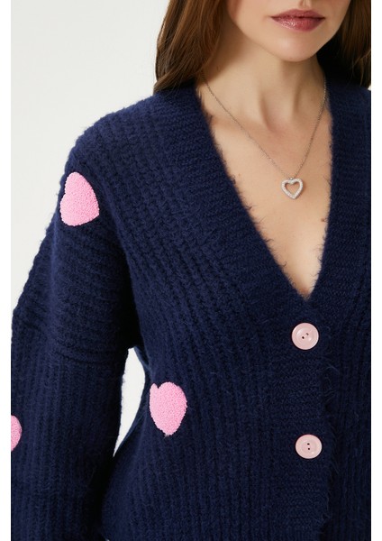 Kadın Cozy Lacivert Pembe Kalp Nakışlı Triko Hırka modelleri