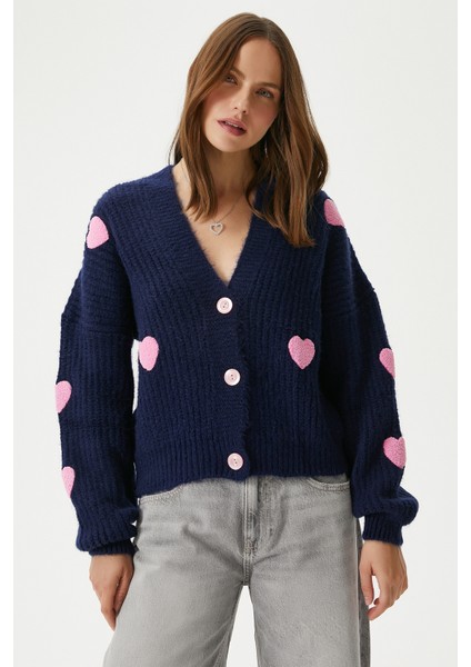 Kadın Cozy Lacivert Pembe Kalp Nakışlı Triko Hırka