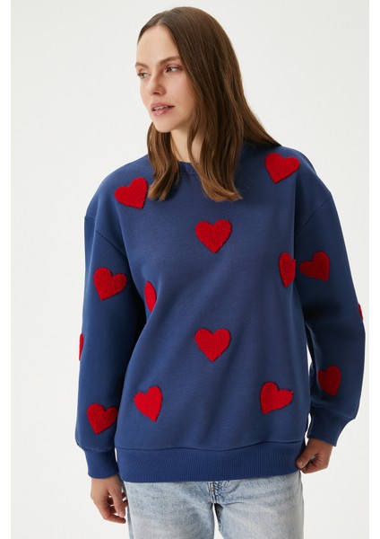 Kadın Love Kalp Nakışlı Lacivert Kırmızı Sweatshirt fırsatları