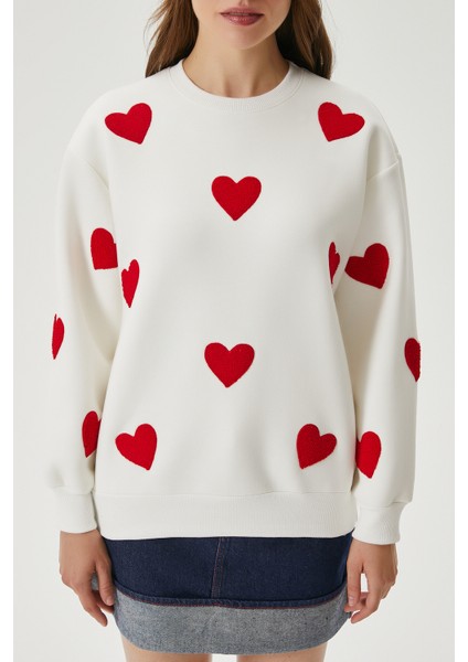 Kadın Love Kalp Nakışlı Ekru Kırmızı Sweatshirt modelleri