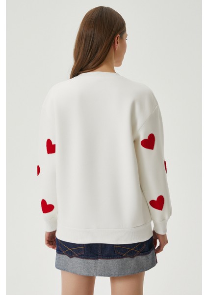 Kadın Love Kalp Nakışlı Ekru Kırmızı Sweatshirt