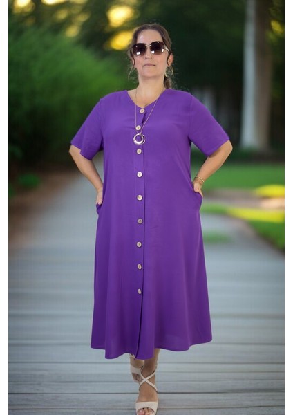 Yandan Cepli Kuşaklı Boydan Düğme Detaylı Kısa Kol Pamuklu Viskon Büyük Beden Elbise