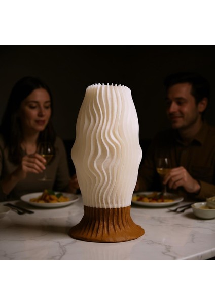 Nava El Yapımı Modern Masa Lambası, Reçine Gövde & Beyaz Dalga Formlu Şapka fiyatları