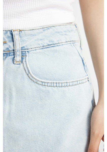 Mom Fit Yüksek Bel Katlamalı Paça Jean Şort indirimleri