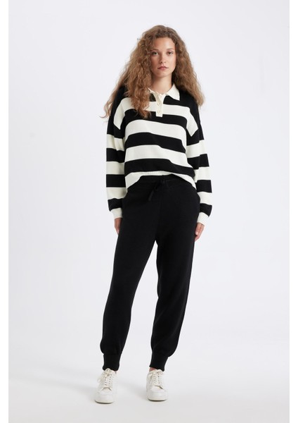 Jogger Triko Pantolon Cepli Basic Düz Beli Lastik Bağcıklı R1701AZ24WN modelleri