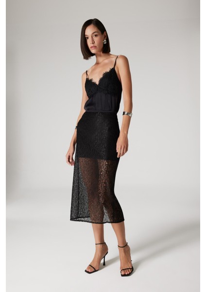 Sorbe x DeFacto Fermuarlı Dantel Kumaş Basic Düz Yırtmaçlı Midi Siyah Kalem Etek E0922Ax24AU fiyatları