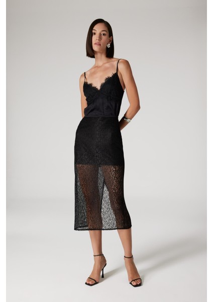 Sorbe x DeFacto Fermuarlı Dantel Kumaş Basic Düz Yırtmaçlı Midi Siyah Kalem Etek E0922Ax24AU modelleri