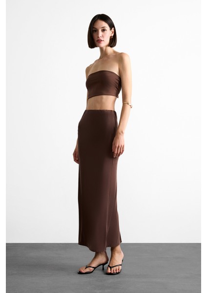 Slim Fit Dar Kesim Yırtmaçlı Midi Etek F8335AX25SM fiyatları