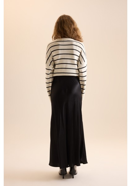 A Kesim Normal Bel Saten Maxi Etek D6930AXNS indirimleri