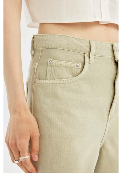 Coool Regular Fit Normal Bel Kısa Paça Gabardin Şort D0964AX24SM indirimleri