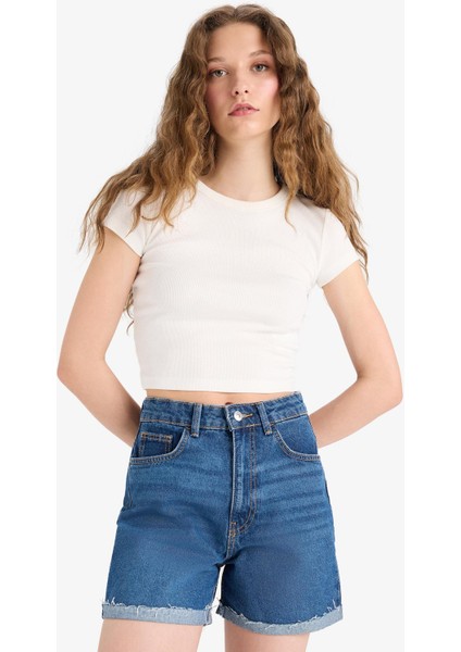 Mom Fit Yüksek Bel Paçası Katlamalı Fit Jean Şort E0924AX25SM fırsatları