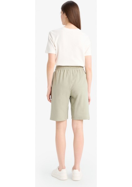 Regular Fit Normal Bel Düz Paça Bermuda Şort N7439AZ25HS