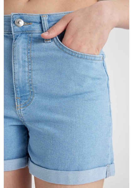 Normal Bel Katlamalı Paça Basic Düz Jean Şort A1959AX24SM fırsatları