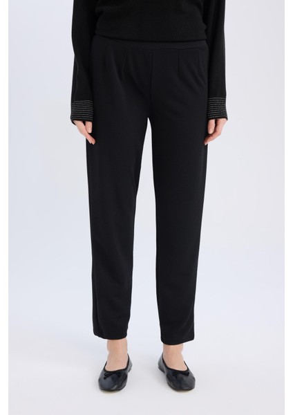Pantolon Straight Fit Lastikli Bel Piliseli Basic Düz D4405AX24WN fırsatları