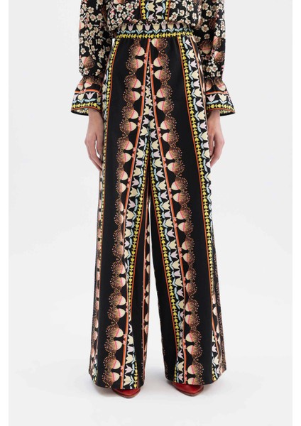 Lug Von Siga x DeFacto Wide Leg Geniş Paça Maxi Poplin Kumaş Pantolon Desenli Normal Bel C1132AX24SM indirimleri