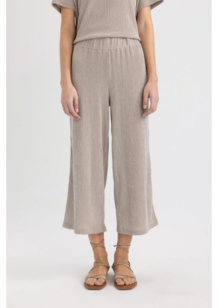 Wide Leg Geniş Bol Paça Normal Bel Bürümcük Kapri Pantolon C4329AX24SP modelleri