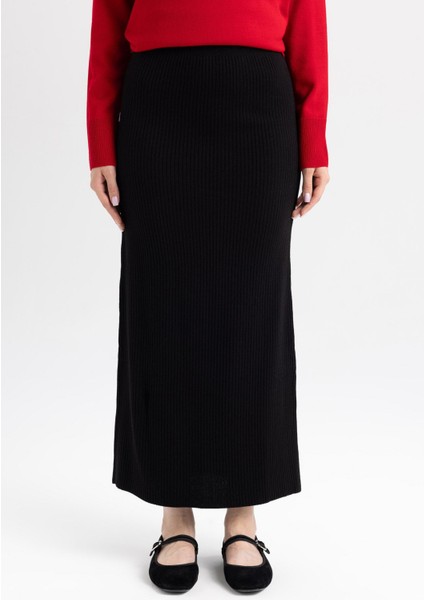 Regular Fit Beli Lastikli Basic Düz Siyah Triko Maxi Etek D2526AX24WN fırsatları