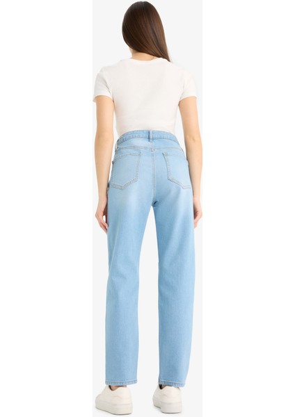 Lina Comfort Mom Normal Bel Düz Paça Jean Kar Yıkamalı Pantolon D7946AX25SP