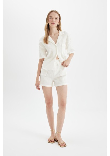 Regular Fit Normal Bel Kısa Paça Müslin Şort Y0996AZ24HS