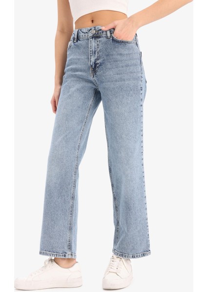 Comfort Straight Yüksek Bel Bilek Boy Jean Yıkamalı Pantolon D8155AX25SM fırsatları