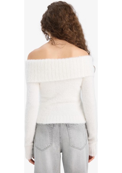 Slim Fit Dar Kesim Açık Omuz Triko Kazak C6301AX25CW indirimleri