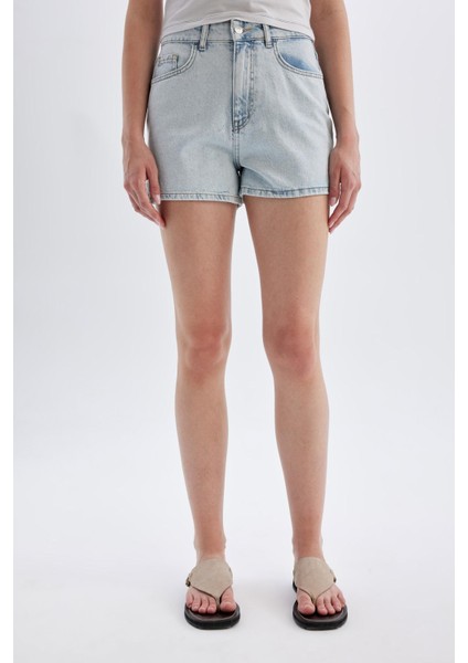 Mom Fit Yüksek Bel Dar Paça Jean Şort C0681AX24SM modelleri