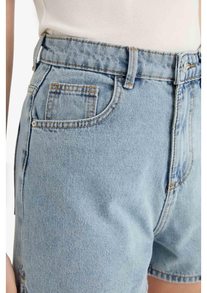 Mom Fit Yüksek Bel Crop Fit Jean Şort indirimleri